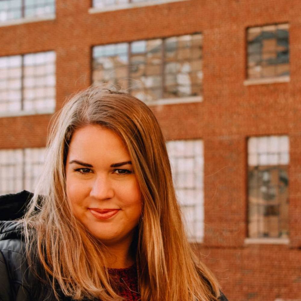 Meet your Posher, Makenzie